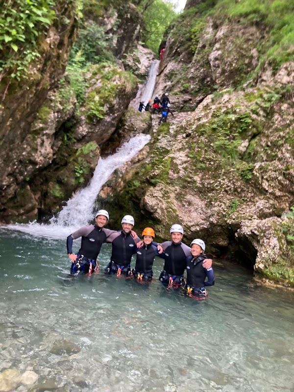 Rafting sur la rivière Soča - section Boka-Trnovo – Vallée de la Soča, Bovec, Slovénie (photo 3)