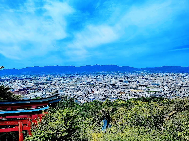 Randonnée au Fushimi Inari Shrine – Fushimi, Kyoto (photo 3)