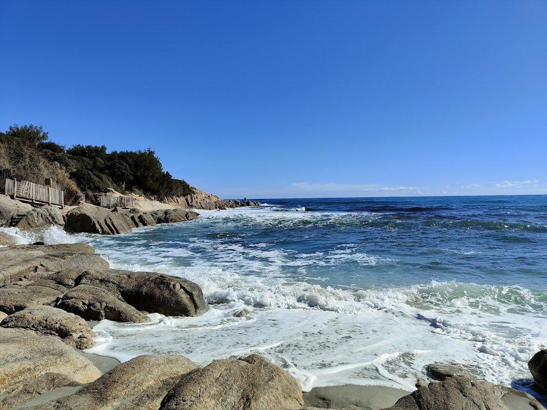 Randonnée sur le Sentier du Littoral vers Cap Taillat – Plage de l'Escalet, 83350 Ramatuelle (photo 1)
