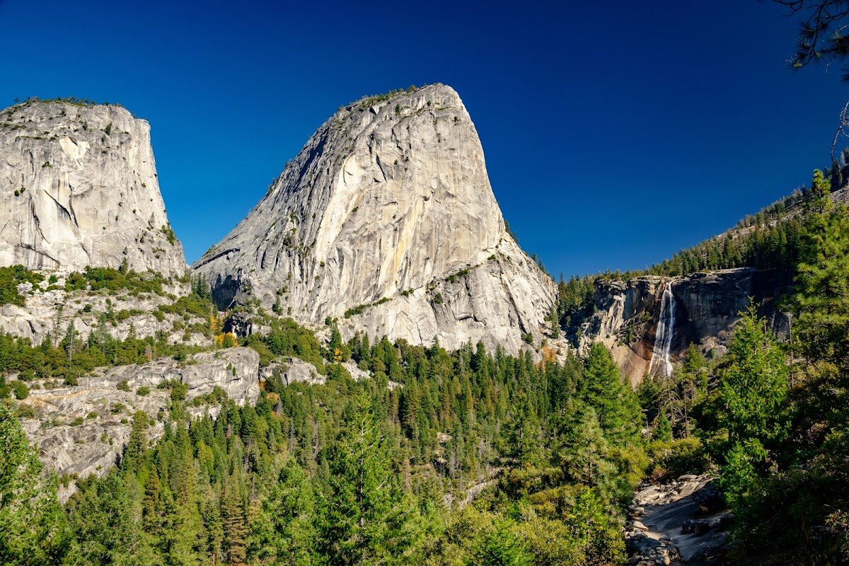 Randonnée Vernal Fall Trail (Mist Trail) – Yosemite Valley, Californie (photo 1)