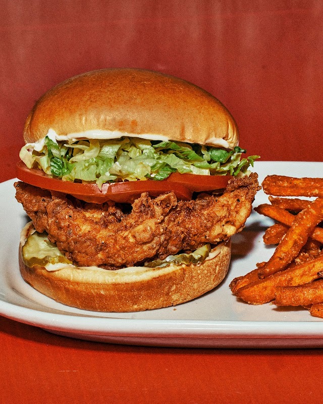 Red Robin – 803 Thurlow Street, Downtown Vancouver (photo 2)