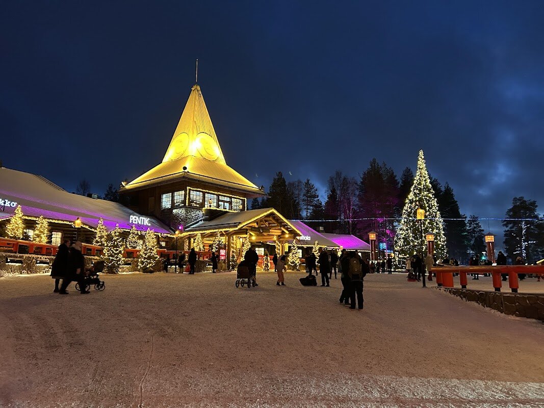 SantaPark - Parc attraction intérieur – Sous-terrain Village Père Noël (photo 1)