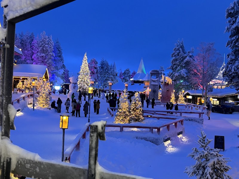 SantaPark - Parc attraction intérieur – Sous-terrain Village Père Noël (photo 2)