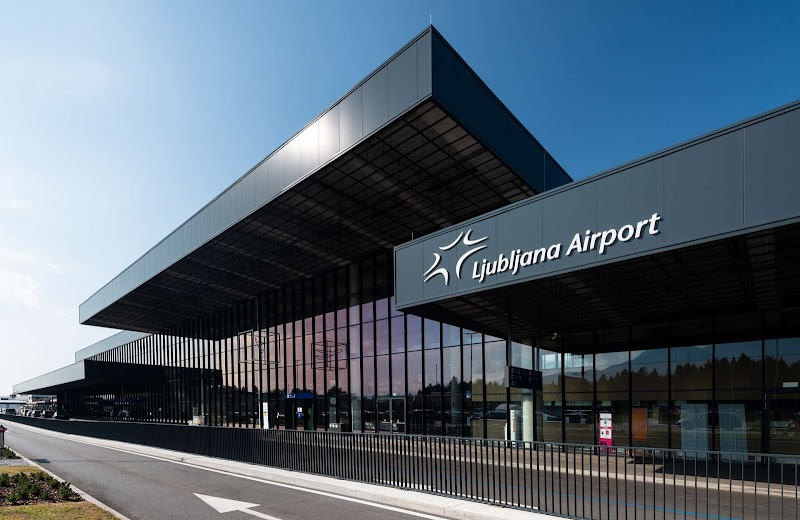 Snack aéroport Ljubljana – Aéroport Ljubljana Jože Pučnik, Brnik (photo 3)