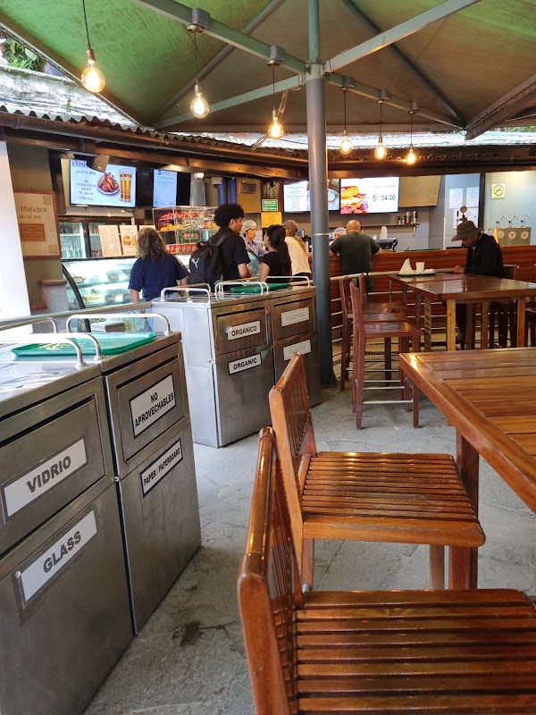 Snack Machu Picchu – Machu Picchu (photo 3)
