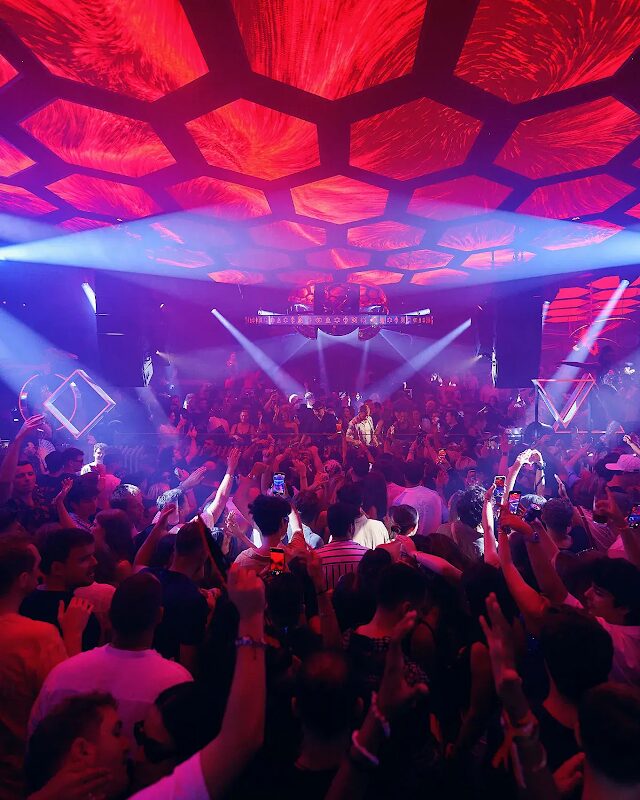 Soirée Pacha Ibiza – Ibiza Town (photo 1)