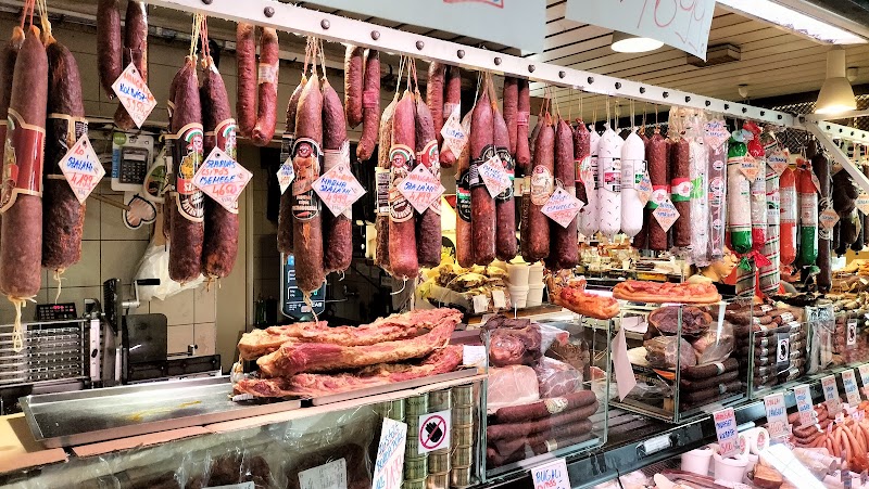 Stands de nourriture du Grand Marché Central – Nagy Vásárcsarnok, Vámház krt. 1-3, Budapest (photo 3)