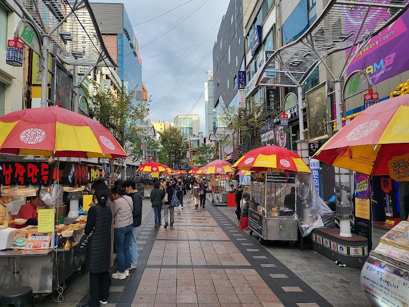Street food BIFF Square – BIFF Square, Busan (photo 3)