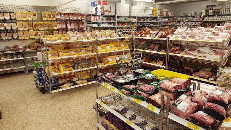 Supermarché Bónus – Downtown, Reykjavik (photo 2)