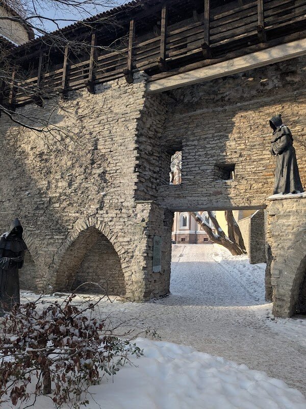 Tallinn Free Walking Tour – Vanalinn, Tallinn (photo 1)