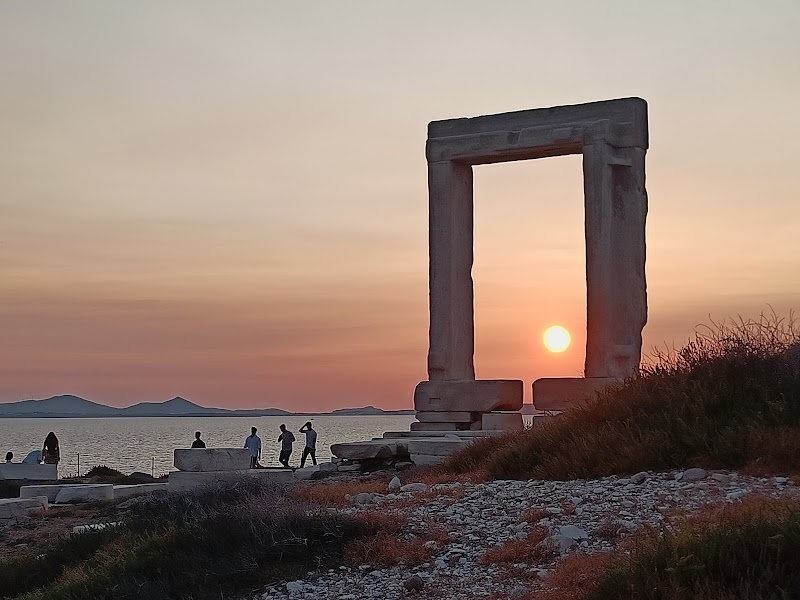 Temple of Apollo (Portara) – Chora, Naxos (photo 3)
