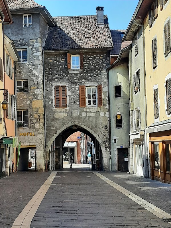 Visite culturelle Palais de l'Île et Château d'Annecy – Place du Palais de l'Île, 74000 Annecy (photo 3)