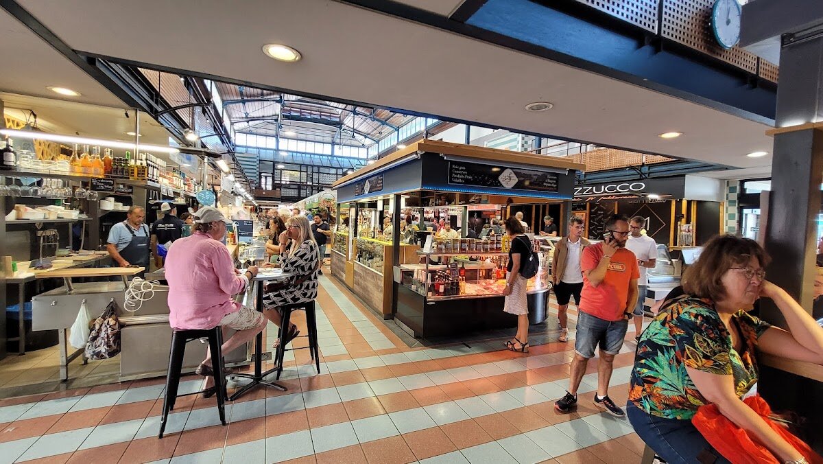 Visite des Halles de Bayonne – Place des Halles, 64100 Bayonne (photo 1)