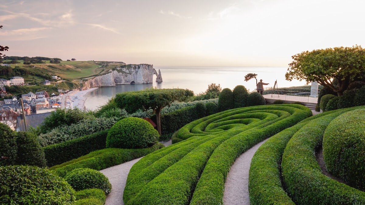 Visite des Jardins d'Étretat – Sommet de la falaise d'Aval, 76790 Étretat (photo 1)