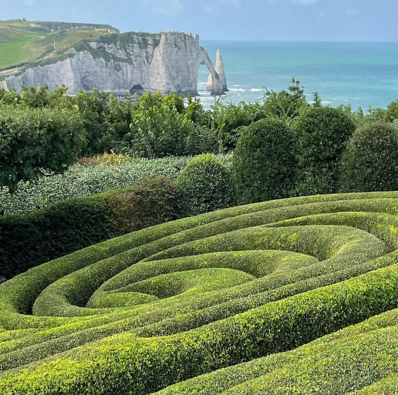 Visite des Jardins d'Étretat – Sommet de la falaise d'Aval, 76790 Étretat (photo 3)