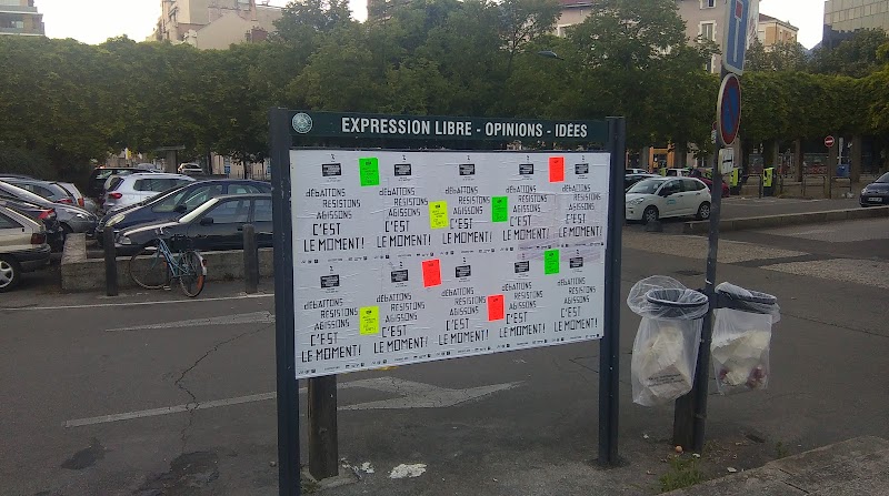 Visite du Marché Hoche – Place André Malraux, 38000 Grenoble (photo 2)