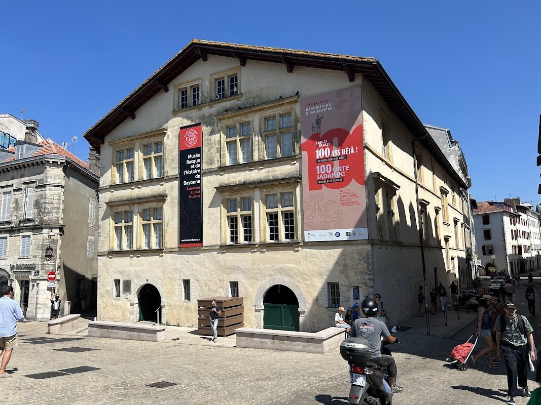 Visite du Musée Basque et de l'histoire de Bayonne – 37 Quai des Corsaires, 64100 Bayonne (photo 1)