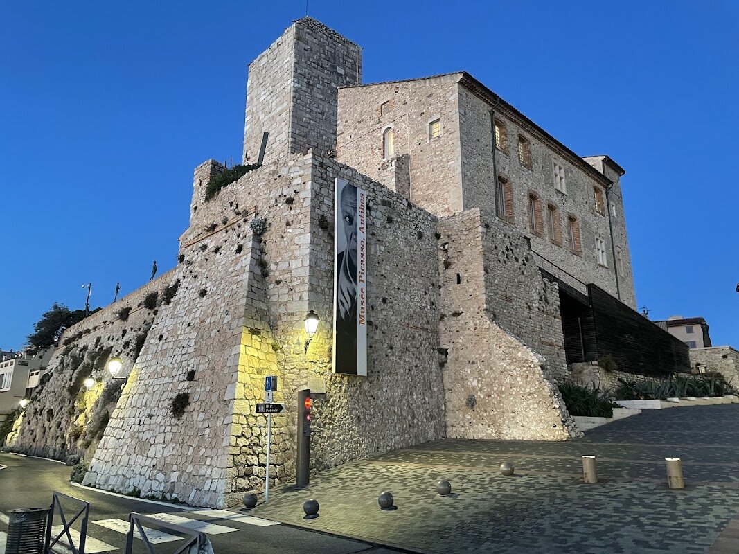 Visite du Musée Picasso – Musée Picasso Antibes, Château Grimaldi, Place Mariéjol, 06600 Antibes (photo 1)
