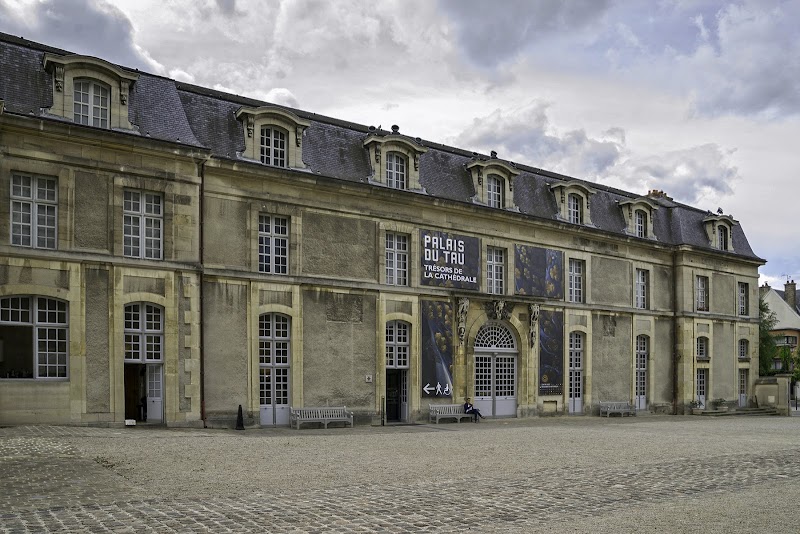 Visite du Palais du Tau – 2, place du Cardinal Luçon, 51100 Reims (photo 2)