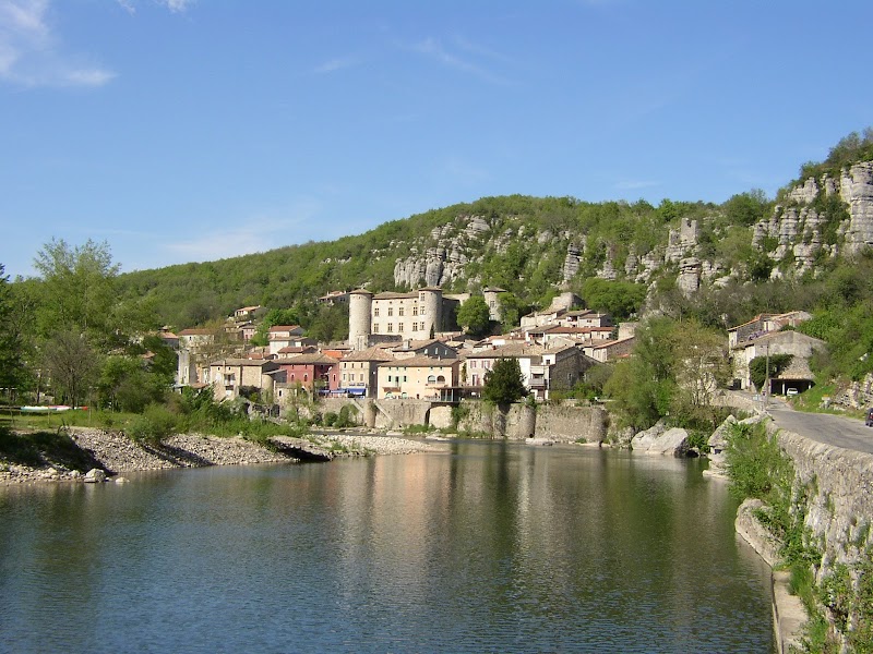 Visite du village de Vogüé – Village de Vogüé, 07200 Vogüé (photo 3)