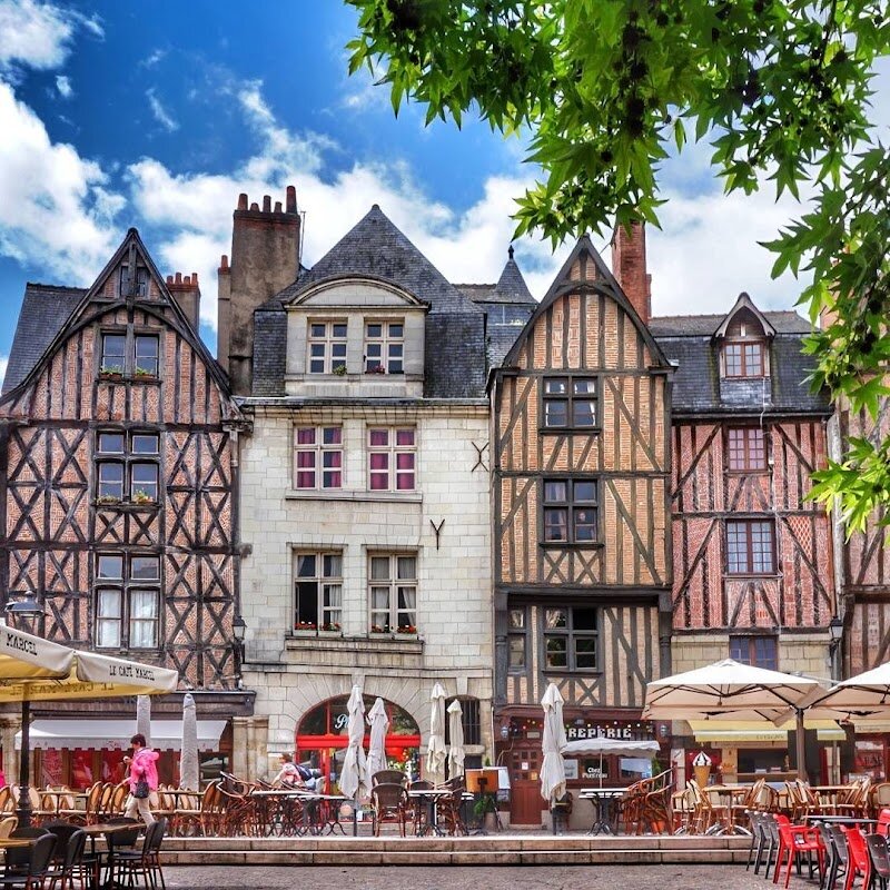 Visite guidée du Vieux Tours et de la Cathédrale – Place du Grand Marché, 37000 Tours (photo 1)