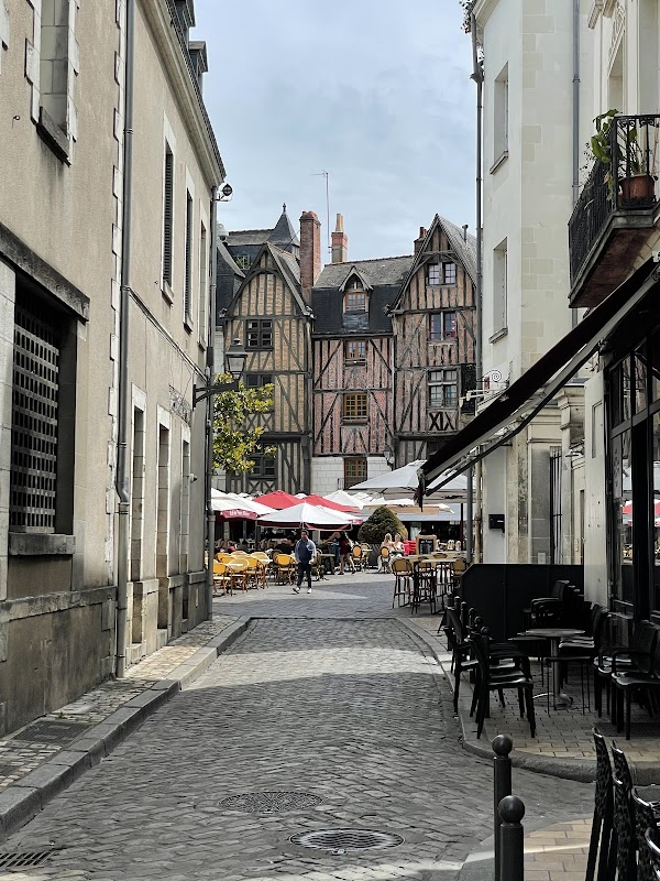 Visite guidée du Vieux Tours et de la Cathédrale – Place du Grand Marché, 37000 Tours (photo 2)