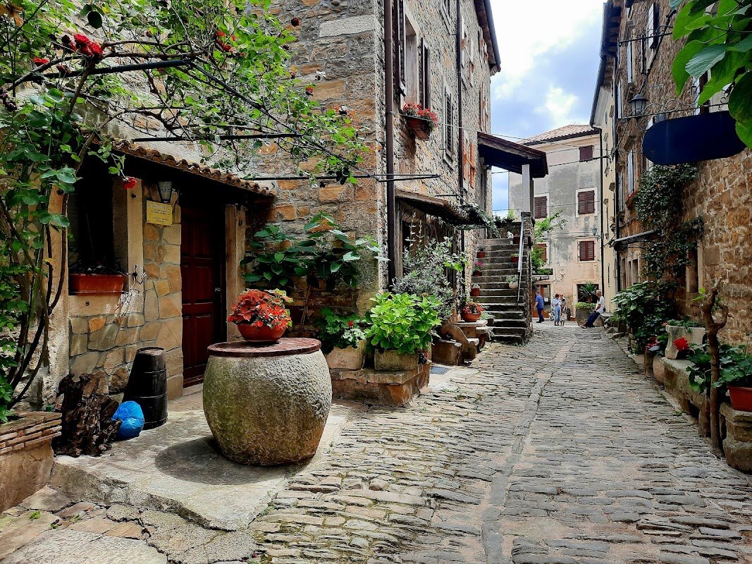 Visite village artistique de Grožnjan – Grožnjan (photo 1)