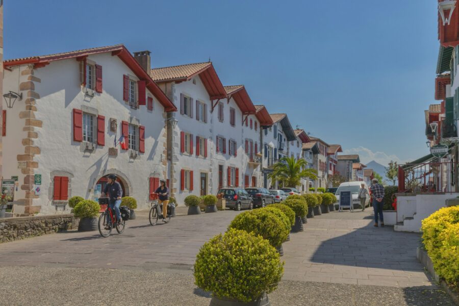 Maisons colorées du Pays Basque français, Bayonne première capitale historique du chocolat en France