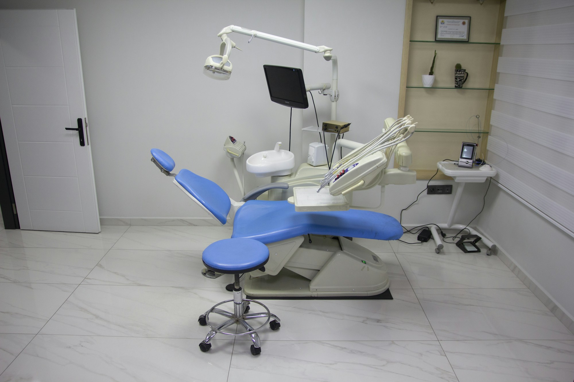 Modern dental clinic chair in Hungary, equipment meeting European CE/ISO standards