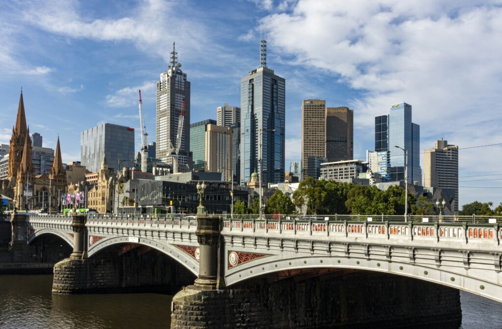 Vue de la rivière Yarra et du centre-ville de Melbourne depuis le Princes Bridge, Australie — ville #1 Time Out 2026