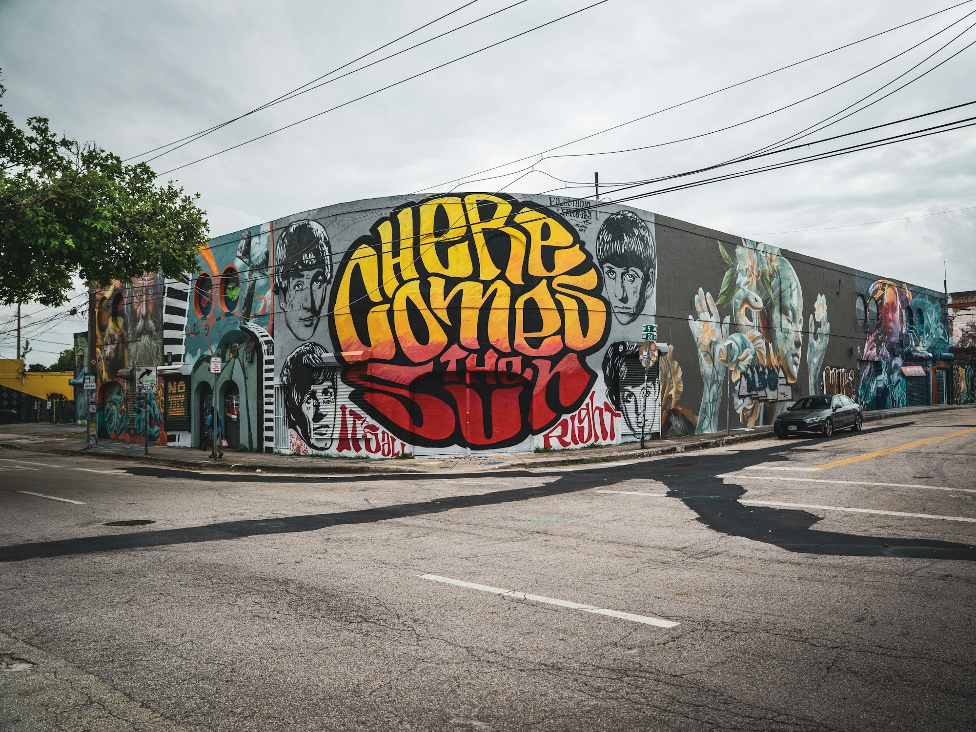 Murales de street art colorées dans le quartier de Wynwood, Miami