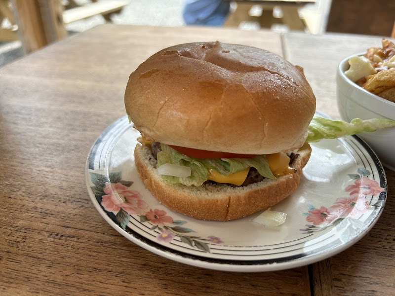 Cantine chez Linda – Plateau de Charlevoix (photo 2)