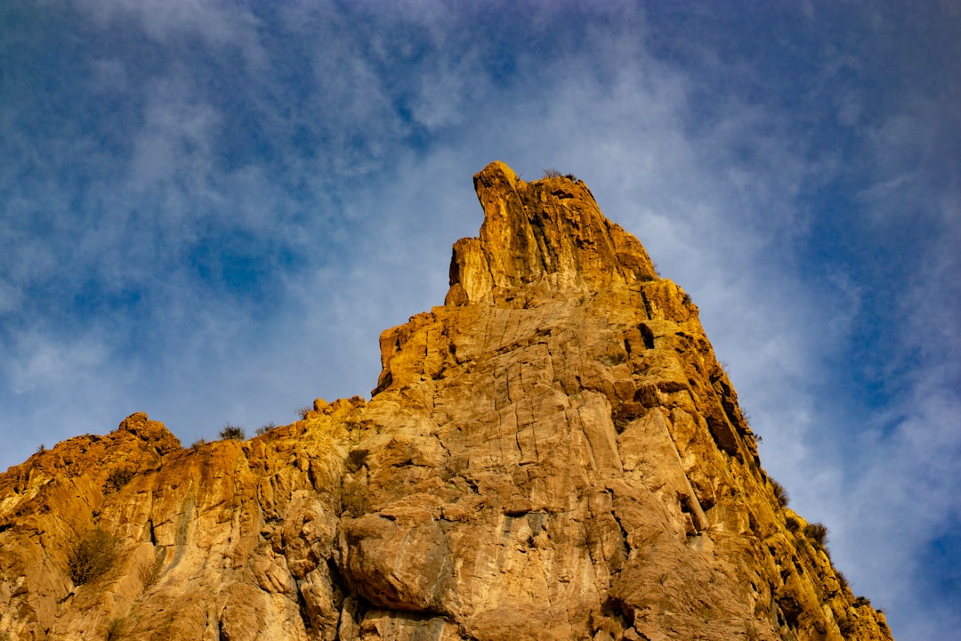 Vertiginous cliff in Iraqi Kurdistan, Amedi site