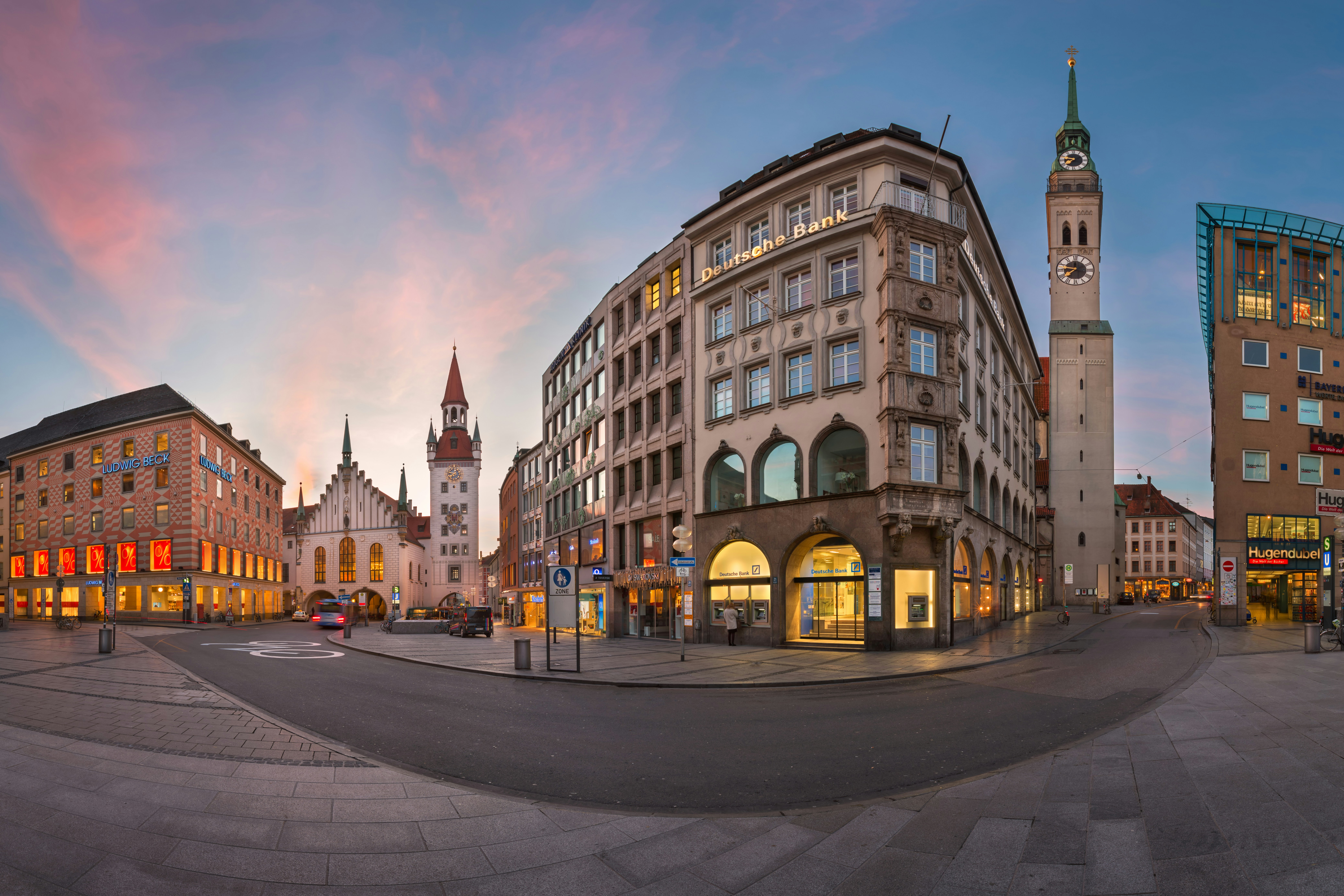 Panorama de la Marienplatz et de la vieille ville de Munich en Bavière