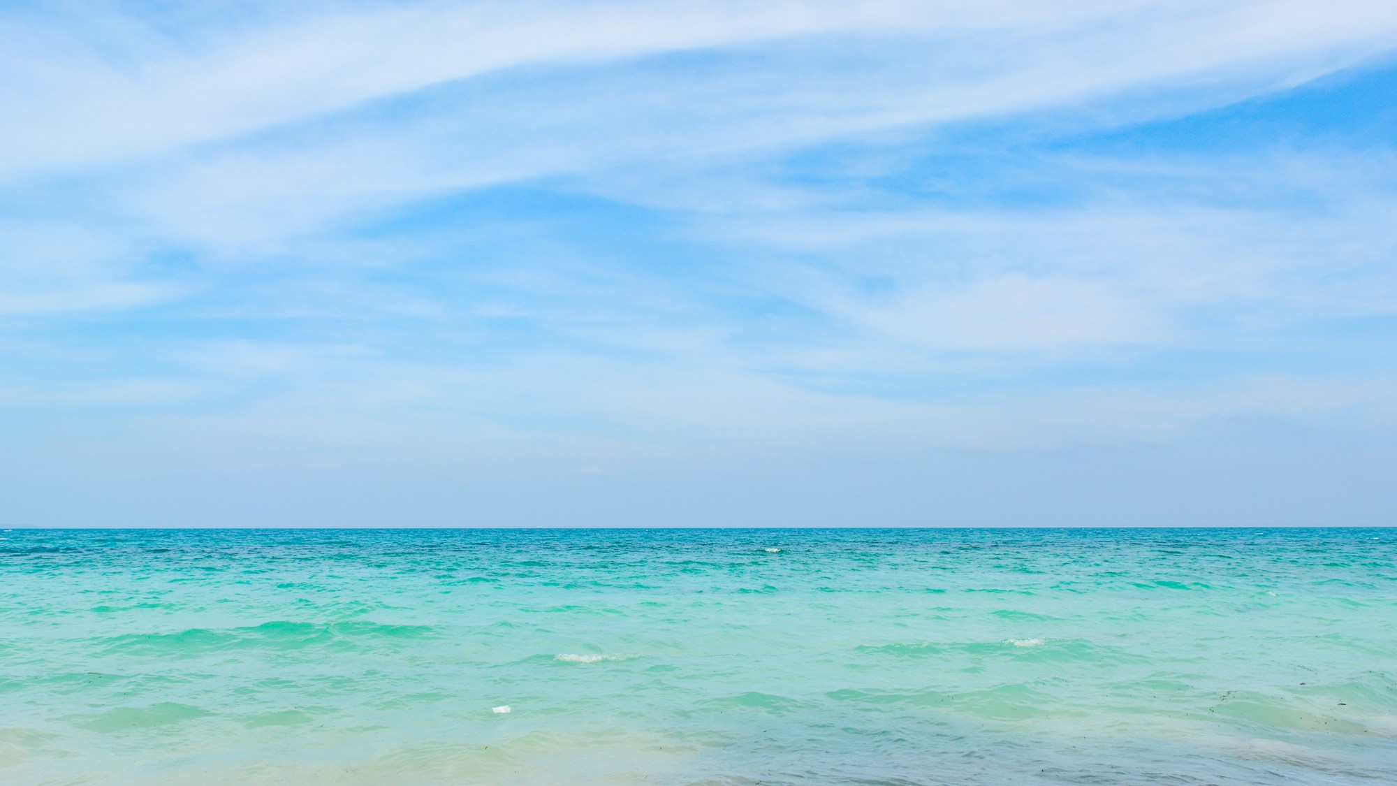 Eaux cristallines de Radhanagar Beach, îles Andaman, Inde