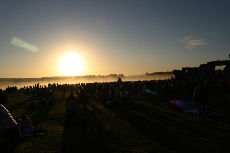 Stonehenge summer solstice 2026: sunrise with the druids