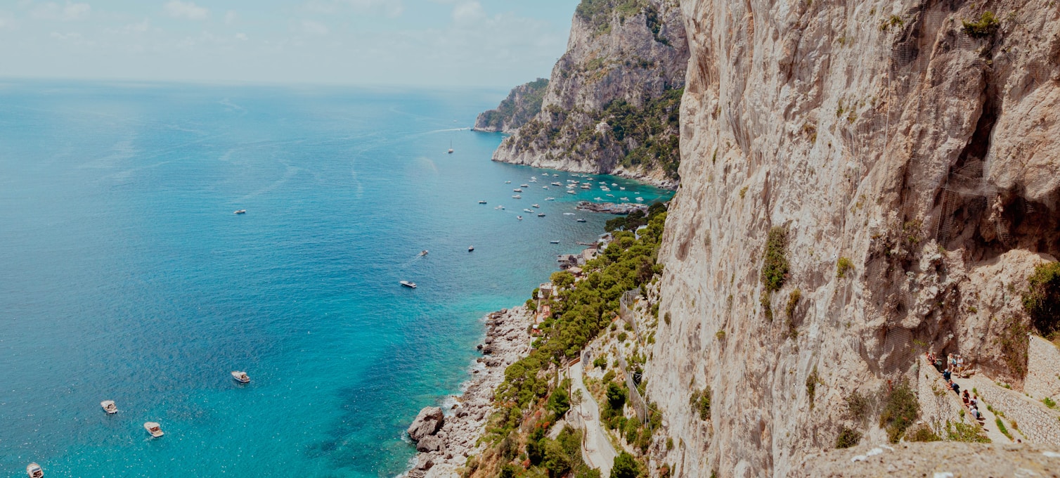 Port de Naples avec les ferrys à destination de Capri au Molo Beverello