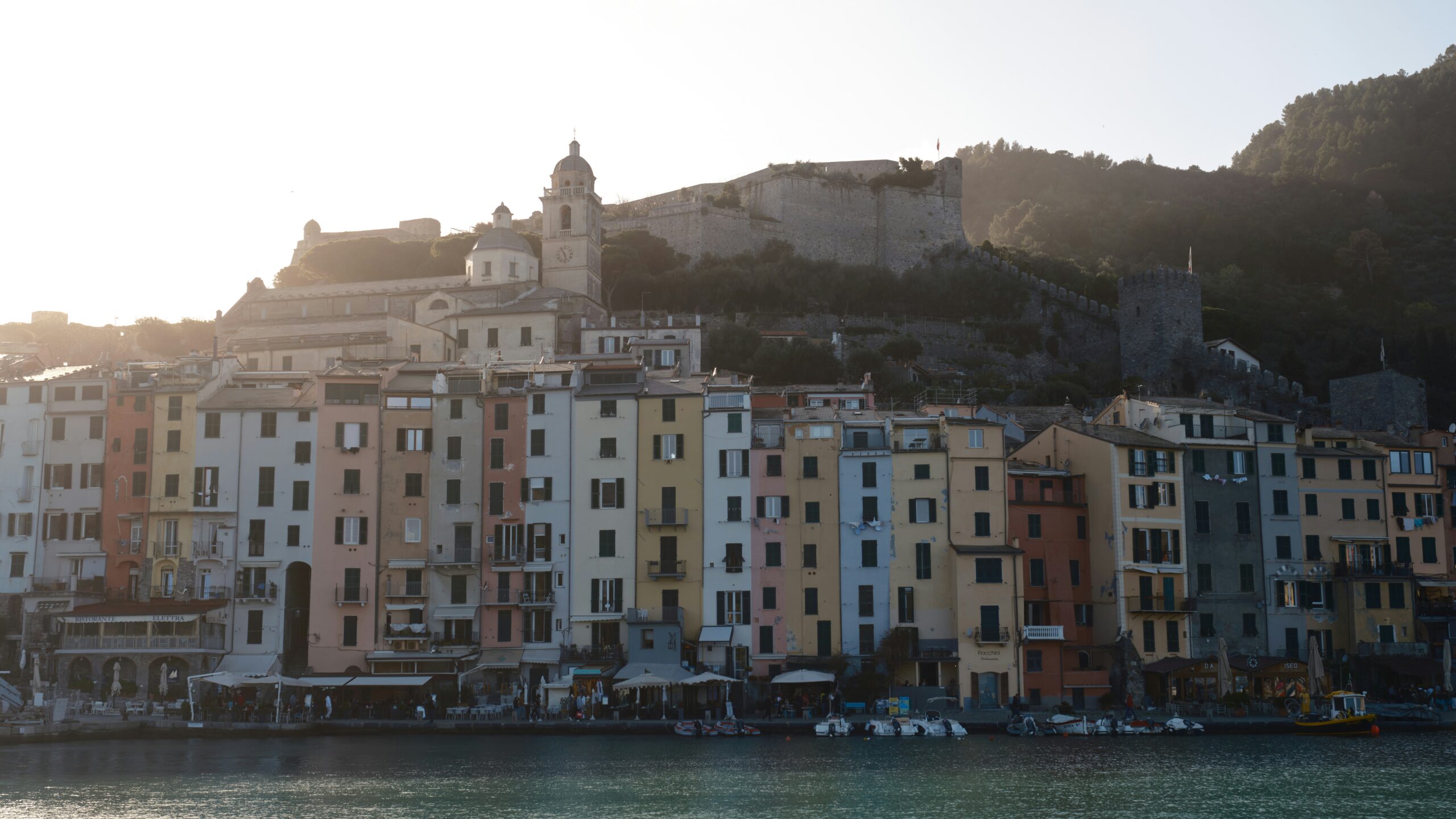 Port coloré de Chiavari en Ligurie, arrivée de l'étape 11 du Giro d'Italia 2026