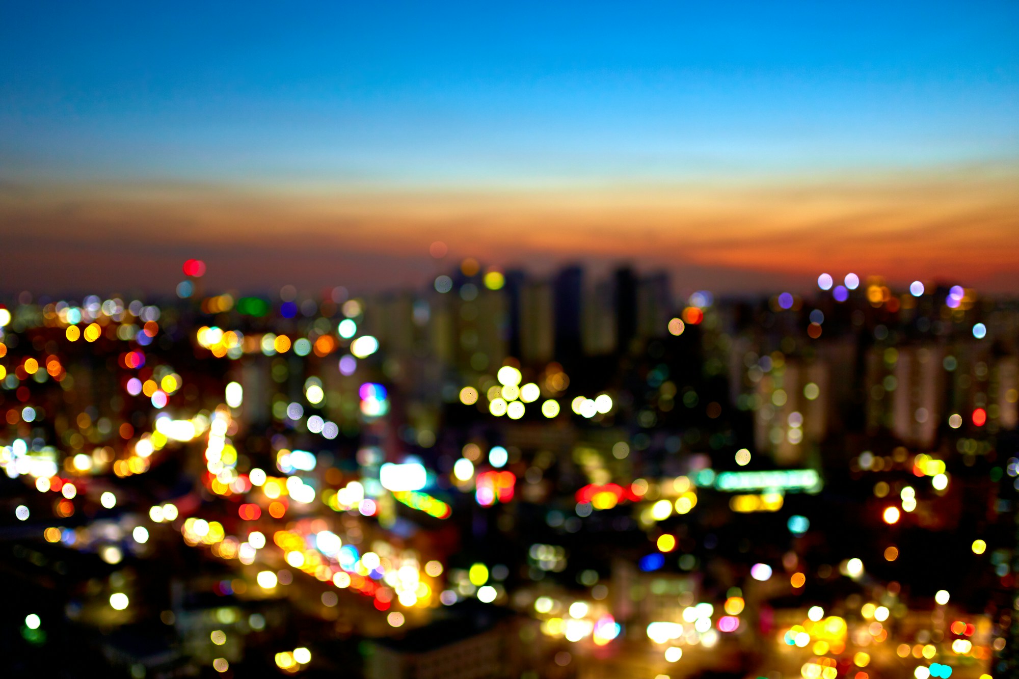 Vue nocturne de Séoul illuminée, représentant la vitalité culturelle de la Corée du Sud en 2026