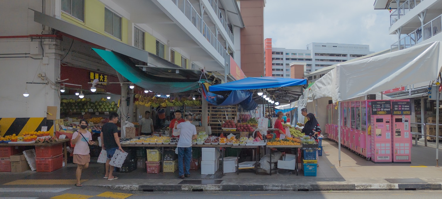 Stands familiaux méconnus dans un hawker centre de Singapour, joyaux cachés de la scène food locale