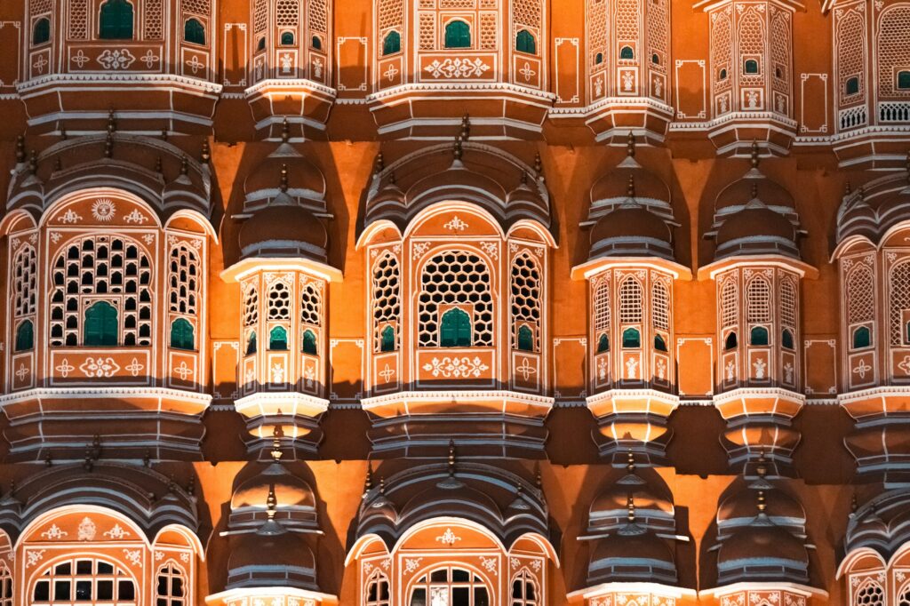 Jaipur illuminee pour Diwali — facades roses et milliers de diyas dans la vieille ville du Rajasthan