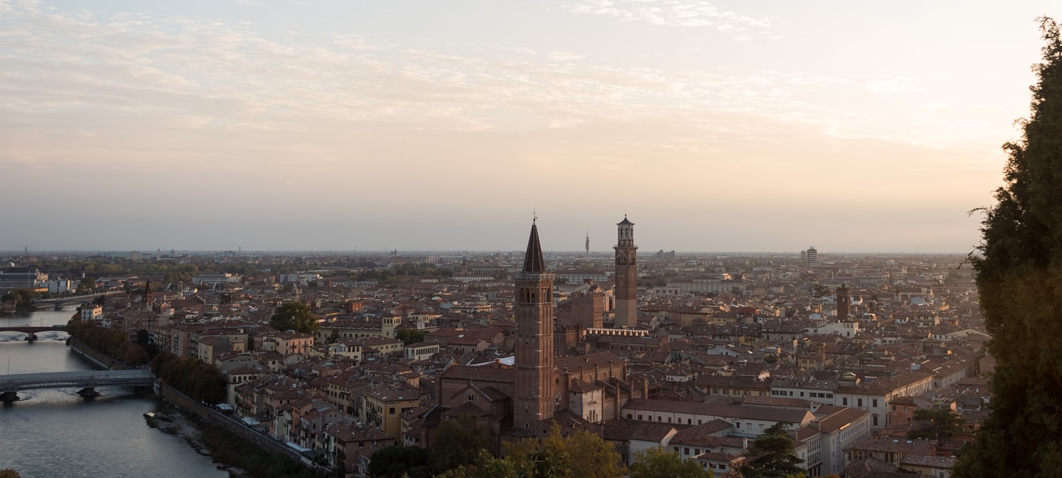 Visite Vérone — Arena, téléphérique Castel San Pietro et maison de Juliette