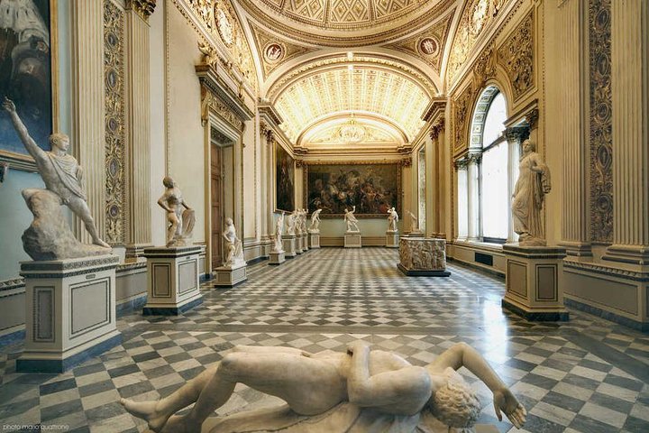 Visite privee accès prioritaire galerie des Offices Florence