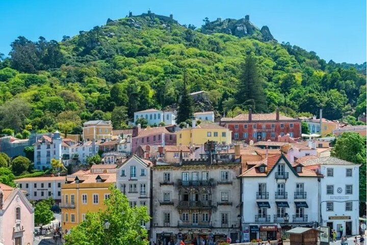Tour privado Sintra 2 palacios Cabo da Roca y Cascais para grupos de hasta 7 personas