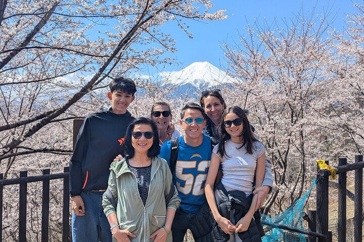 Visite en voiture personnalisée Mont Fuji et Hakone — chauffeur privé lac Ashi Owakudani