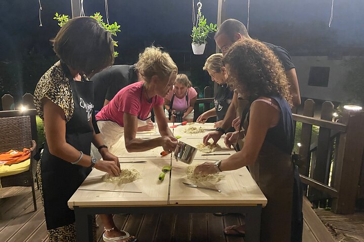 Cours de cuisine dans une famille italienne à Corigliano d'Otranto près de Lecce