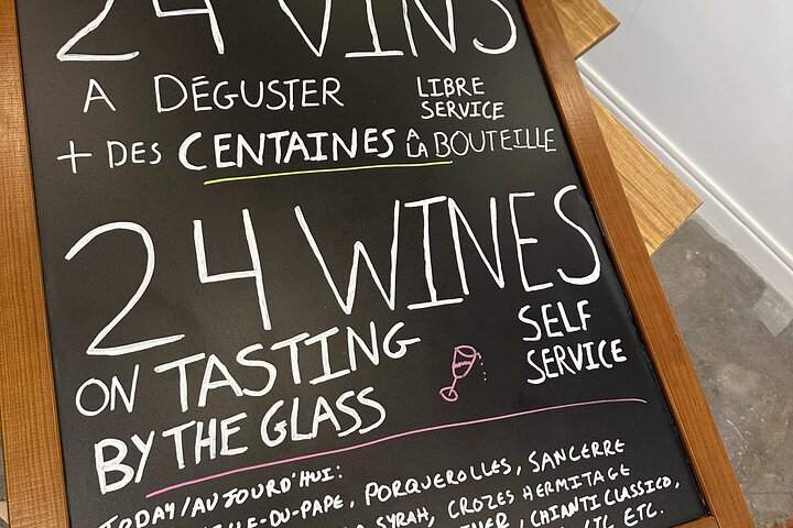 Machine Enomatic dans une cave à vins haut de gamme à Marseille, dégustation vins de Provence