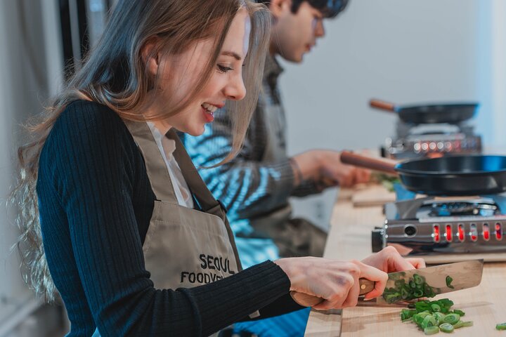 Cours de cuisine coréenne au marché Mangwon de Séoul, kimchi et pajeon