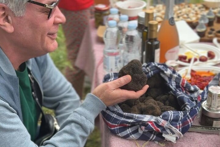 Chasse aux truffes en forêt du Salento avec dégustation, expérience premium Pouilles