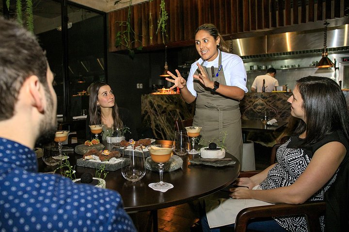 Lima Gourmet Tour biodiversité péruvienne — restaurant Barranco cuisine Nikkei et Chifa